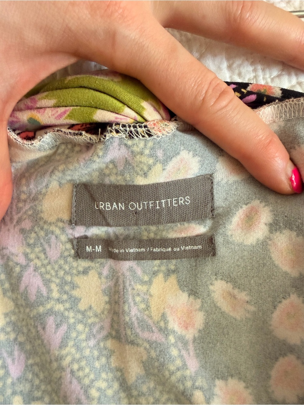 Gorgeous Urban Outfitters Floral Summer Midi Dress with Slit Black Green Pink - Picture 8 of 8